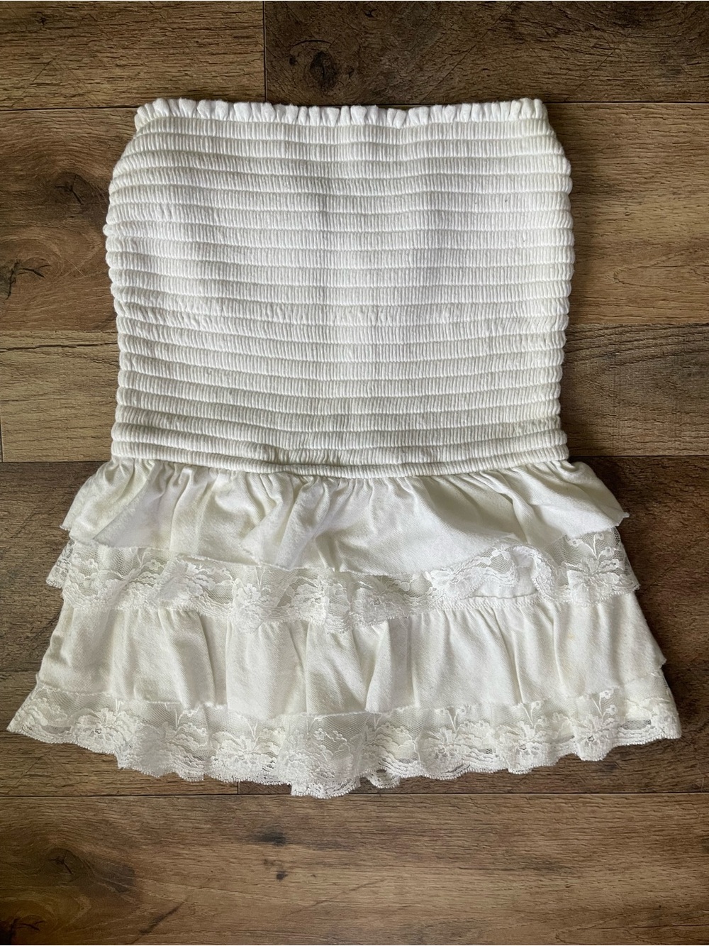 Hollister White Smocked Ruffle Lace Mini Skirt